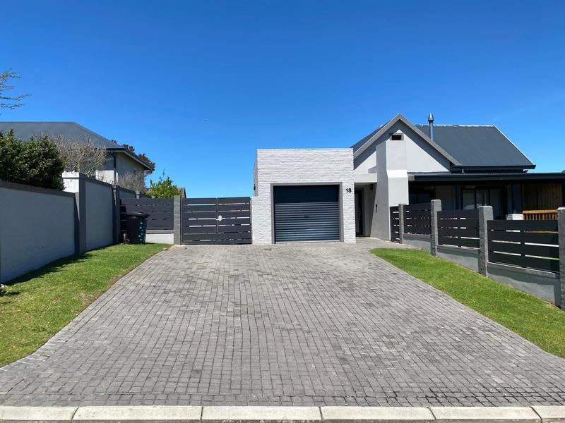 3 Bedroom Property for Sale in Blue Mountain Village Western Cape